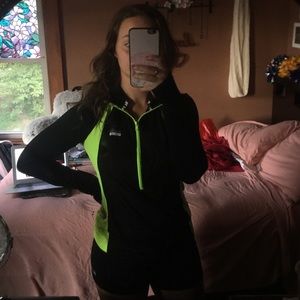 Victoria’s Secret form fitted workout top